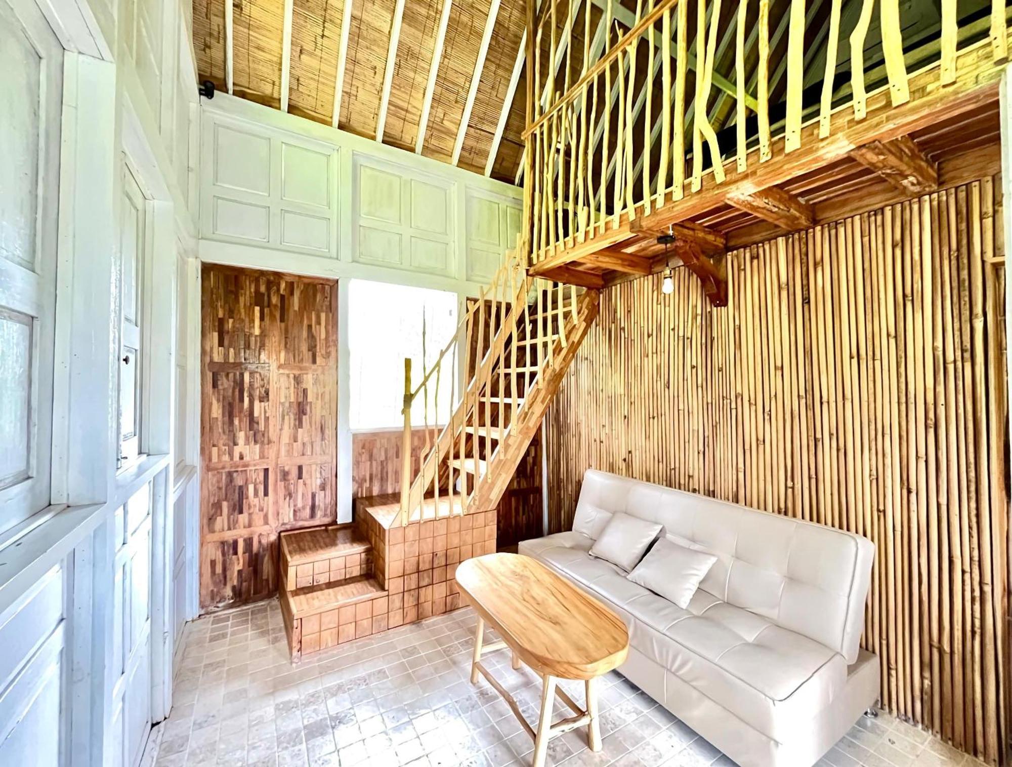 Pondok Is Oke Villa Scenic View Banyuwangi  Exterior photo